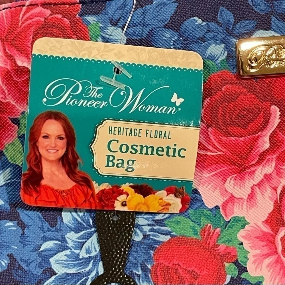free with any purchase over 30$ Just add it to your bundle, makeup bag